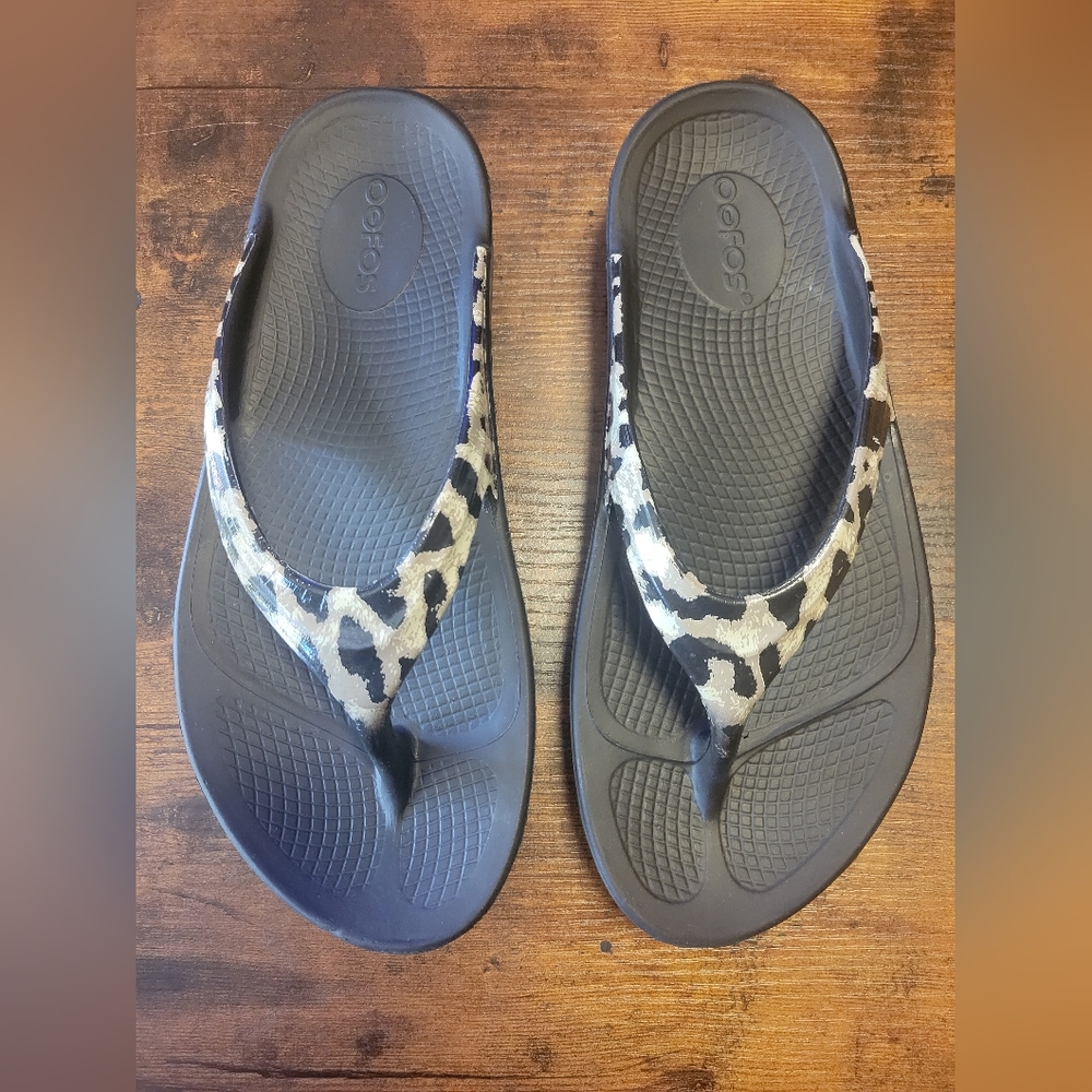 Oofos Leopard Print Flip Flops